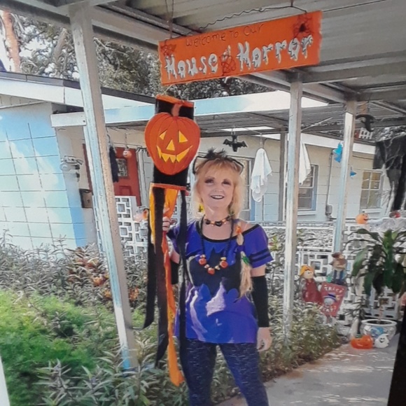 Meet your Posher, Shelly - Picture 4 of 9